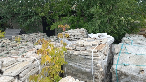 Плитняк галтованный гранитный для ландшафтного дизайна купить в Республике Марий Эл