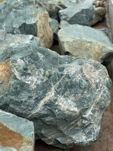 Камни для ландшафтного дизайна зелёные 10-60 килограмм купить в Республике Марий Эл