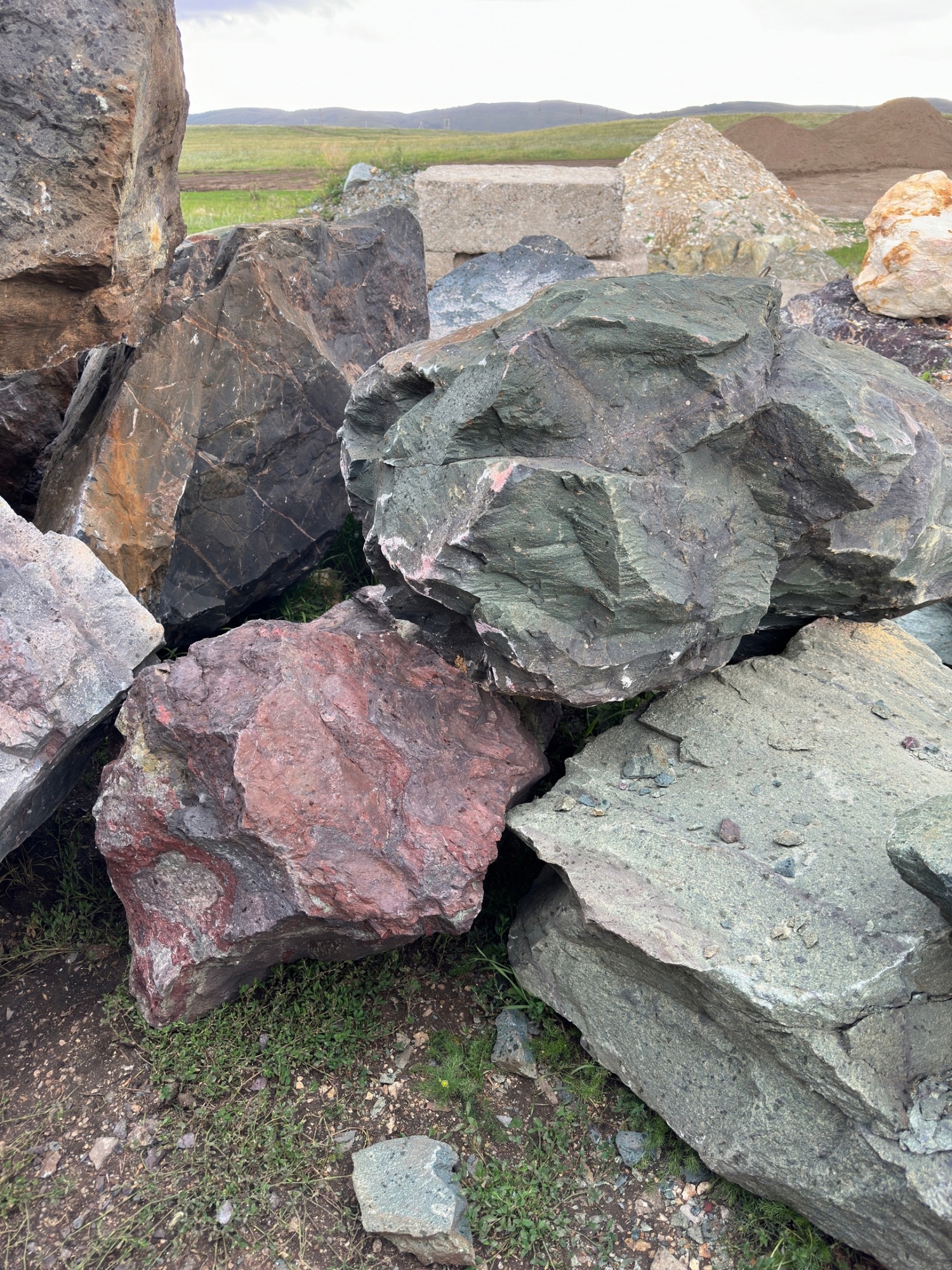 Камни для ландшафтного дизайна зелёные 10-60 килограмм купить в Республике Марий Эл